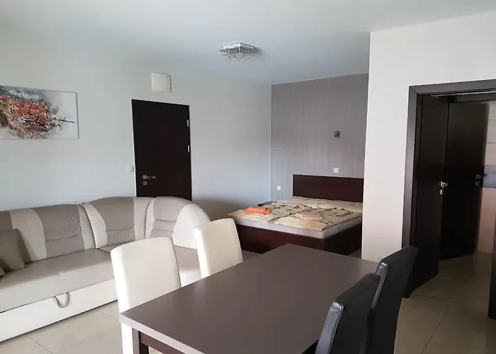 Lexus Daire Veľký Meder