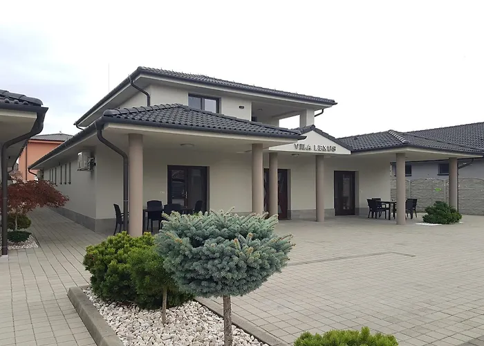 Lexus Daire Veľký Meder