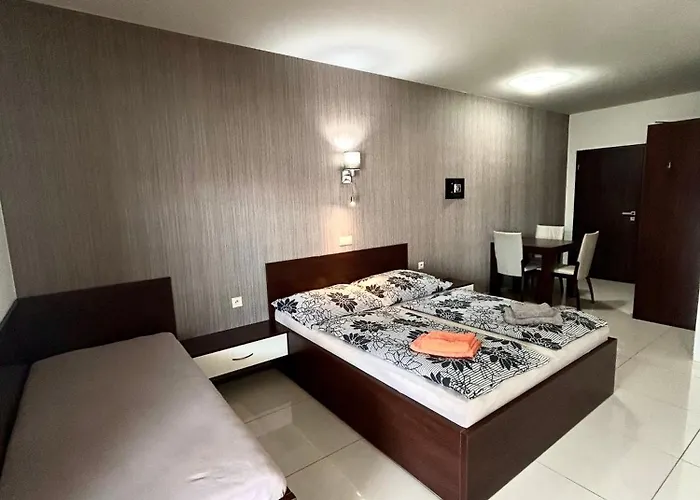 Lexus * Veľký Meder