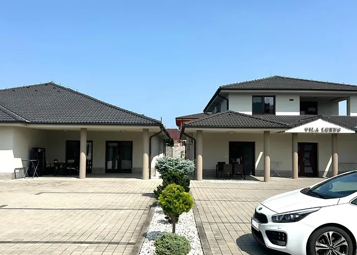 Lexus * Veľký Meder