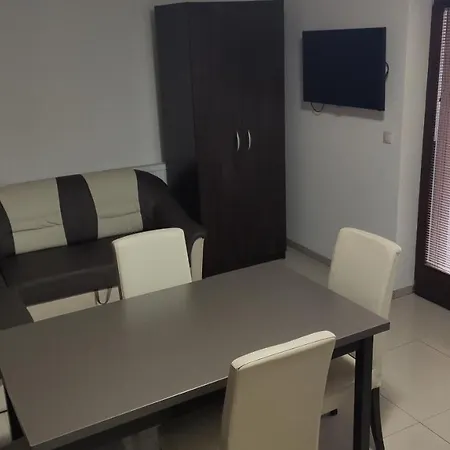Apartment Lexus Velky Meder