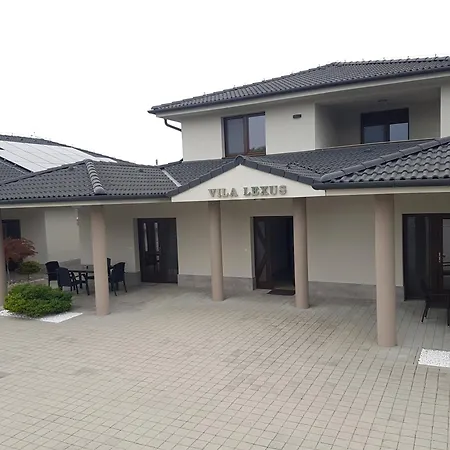 Apartment Lexus *