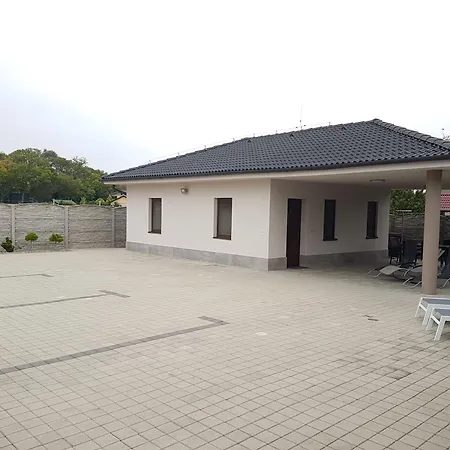 Lexus Apartamento *