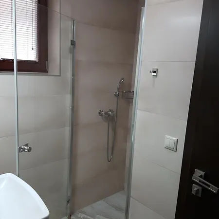 Lexus Apartamento *