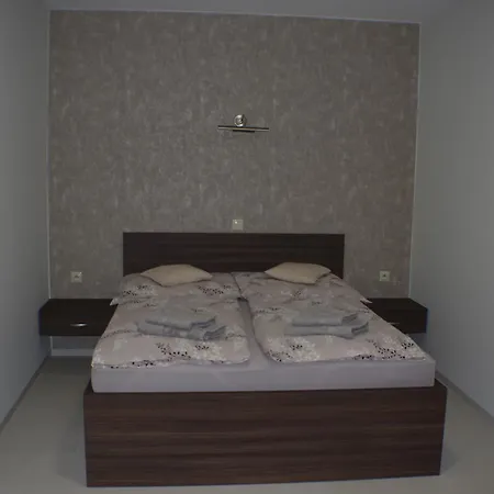 Apartment Lexus