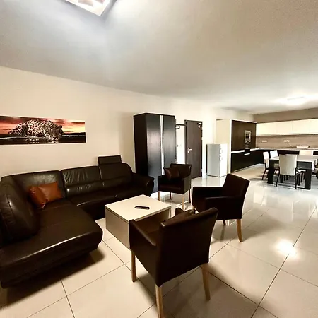 Lexus Apartment *